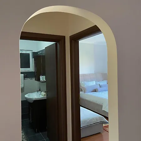 Mollys2apartment דירה פוגרדץ